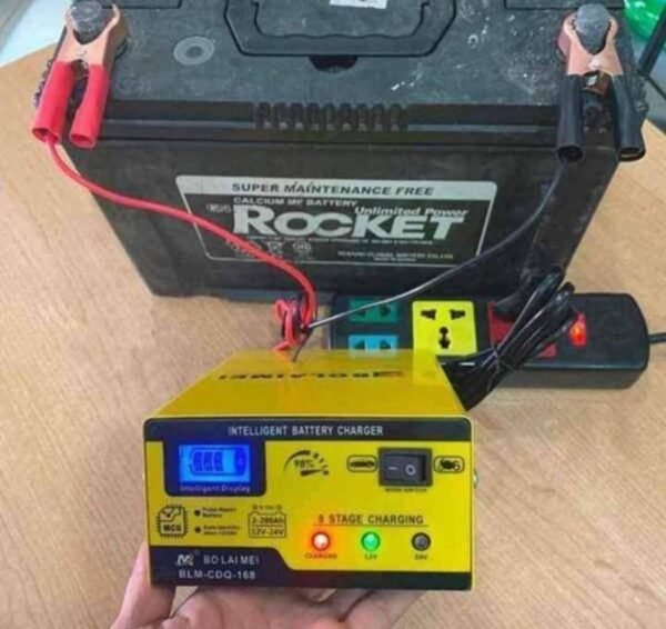 Battery charger 6v/12v BLM-168 3 img 7998