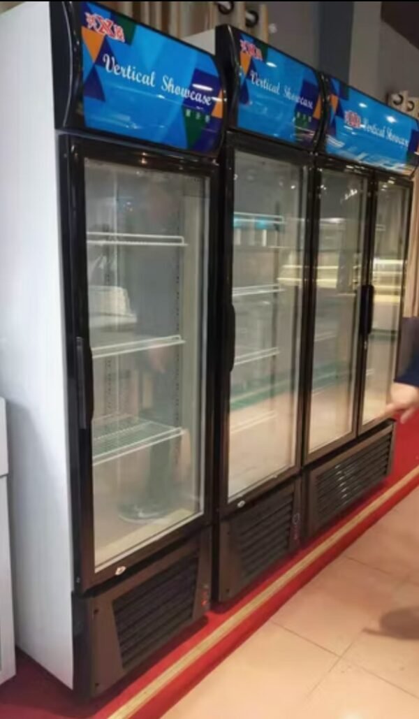 Single Door Beverage Showcase Refrigerator – 380L 3 img 0683