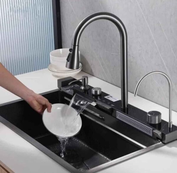 Piano Waterfall Sink 1 img 1287