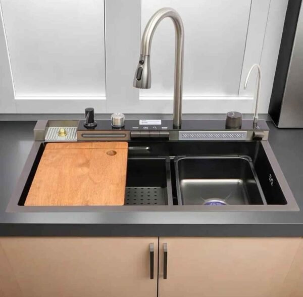 Piano Waterfall Sink 7 img 1289